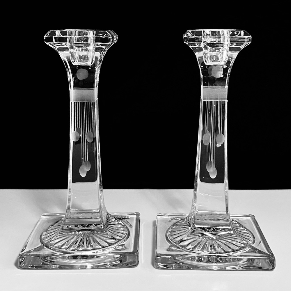 Vintage ART DECO Pressed Glass CANDLESTICKS / Hand Etched TEARDROPS / Small Chip - Picture 1 of 11